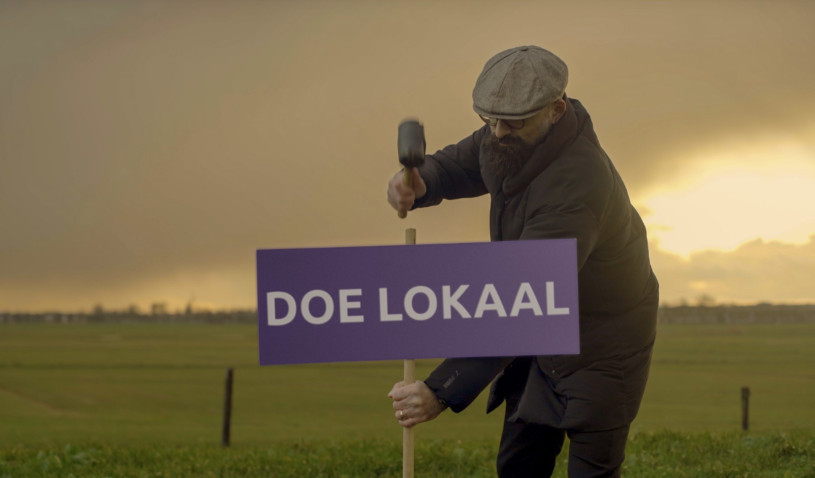 Bordje op platteland 