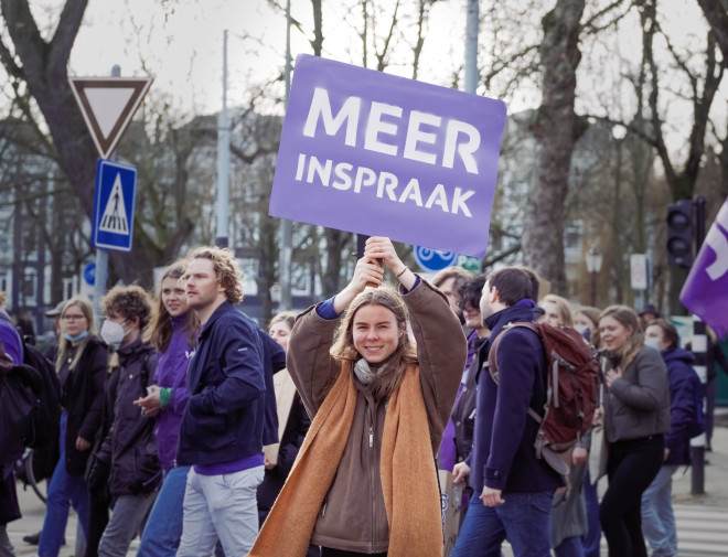 Volt optocht met bordje meer Inspraak