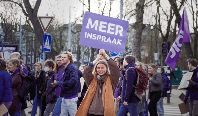 Volt optocht met bordje meer Inspraak