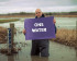 Ons Water bord in het water