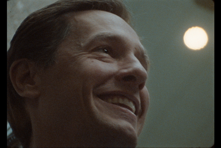 Still campagnefilm DOE IETS NIEUWS Laurens Dassen