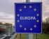Snelweg met verkeersbord Europa