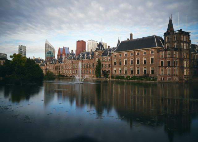 Hofvijver op Binnenhof in Den Haag