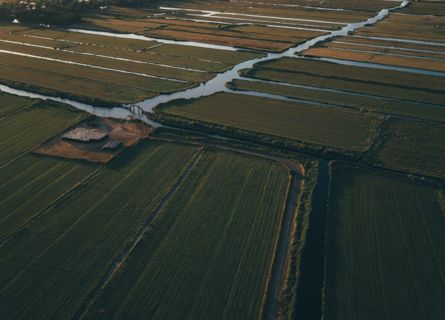 Nederlandse polders bij horizon