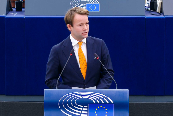 Reinier van Lanschot aan het spreken in het Europees Parlement