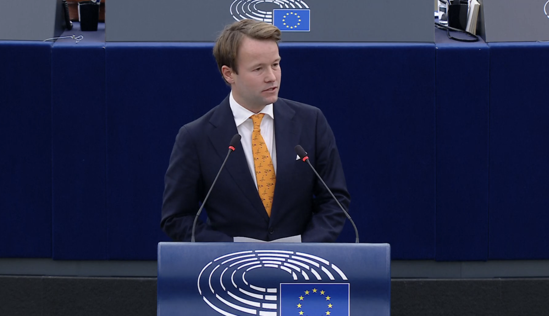 Reinier van Lanschot aan het spreken in het Europees Parlement