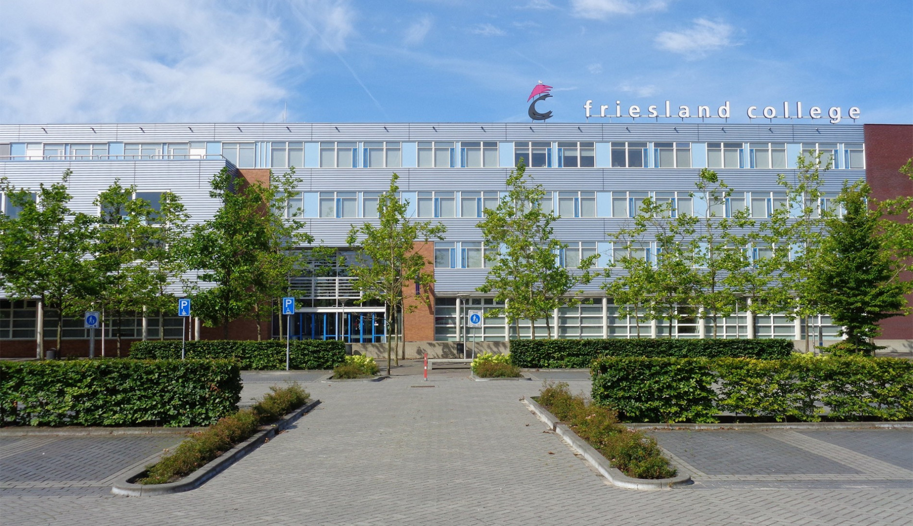 Aanzicht van het Friesland College