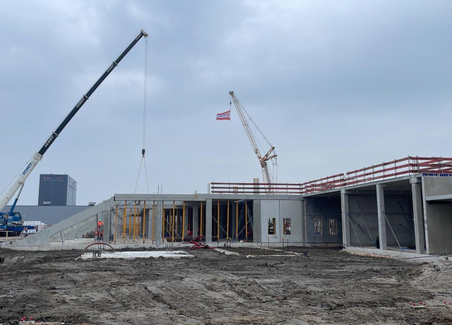Nieuw Cambuurstadion in opbouw