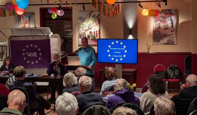 Ivo presenteert lezing