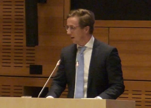 Imre Grevers in de provinciale staten Maiden Speech