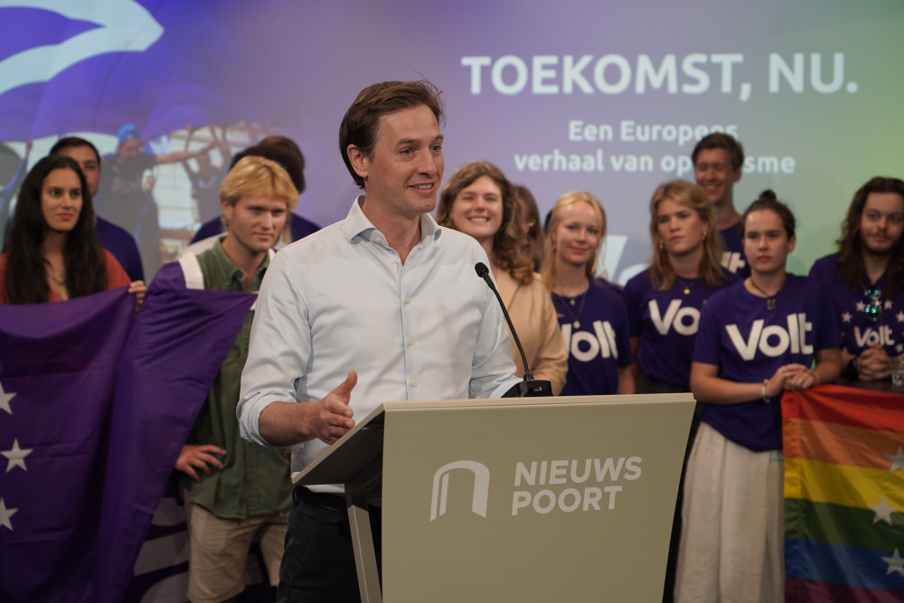 Laurens Dassen spreekt bij de presentatie van het verkiezingsprogramma 2023