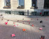 Rode schoenen voor het stadhuis