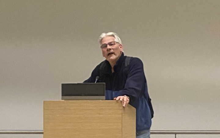 Hans de Jong van Volt Woerden achter inspraaktafel bij provincie Utrecht