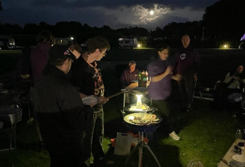 Volt barbecue in de avond