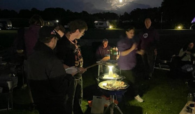 Volt barbecue in de avond
