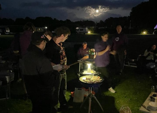 Volt barbecue in de avond