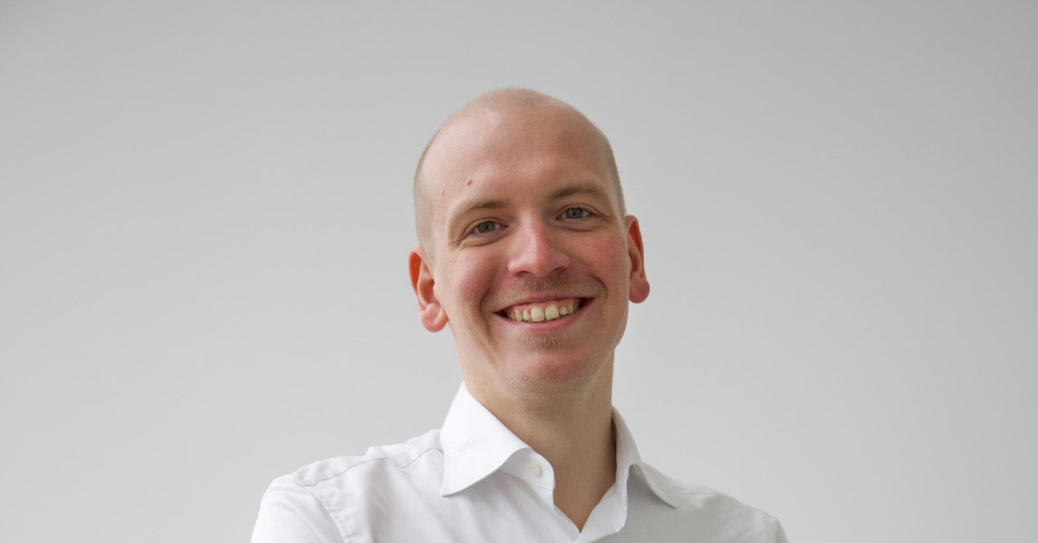 Menu Vold Party Leader Ophir Waasdorp – Volt Nederland
